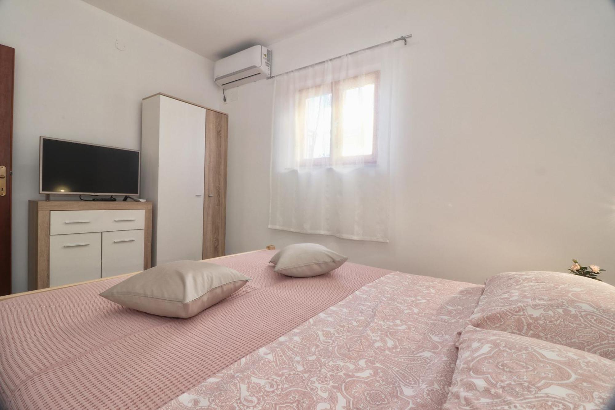Studio Apartman Edy 3 Пула Екстериор снимка